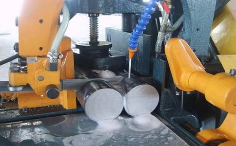 万秀卧式带锯床的送料方式有哪几种？